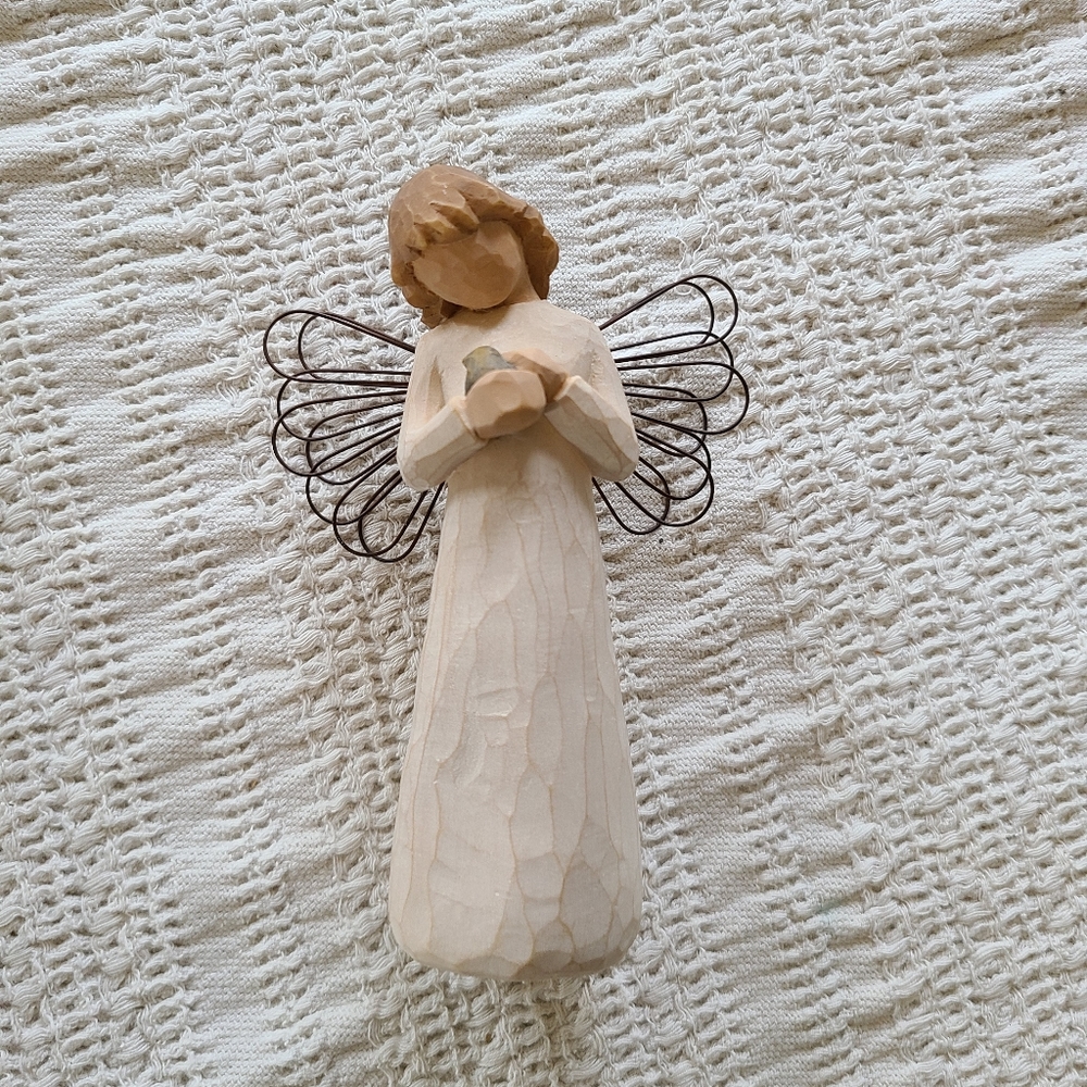 New Willow Tree Angel of Healing Figurine